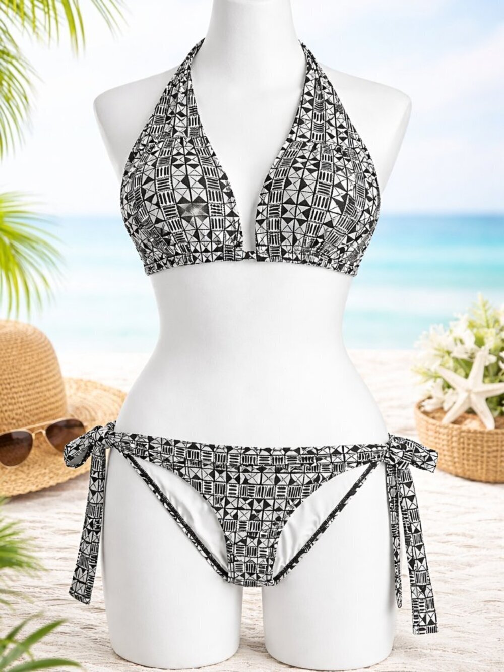 Roxy size small halter style bikini, black white geometric pattern, side ties